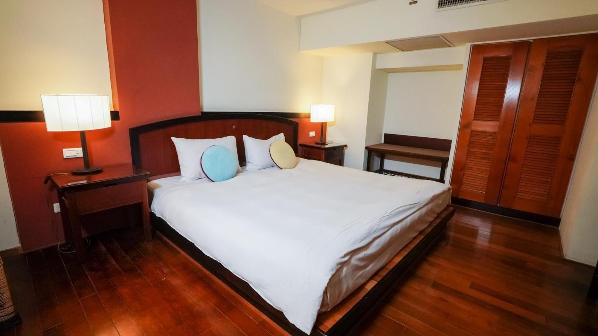 Yoho Beach Resort Kenting Hengchun Old Town Zewnętrze zdjęcie A bedroom at the hotel